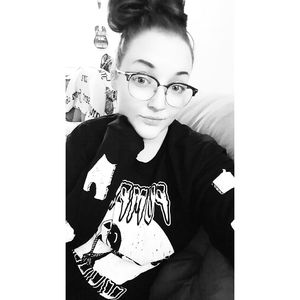 Meet your Posher, Whitney